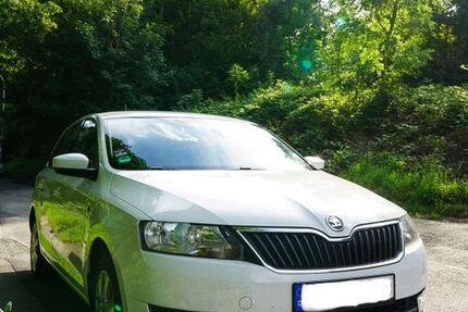 Skoda Rapid 77.500 km 7.380 € Remscheid 42859