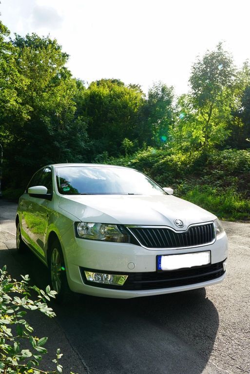 Skoda Rapid 77.500 km 7.380 € Remscheid 42859