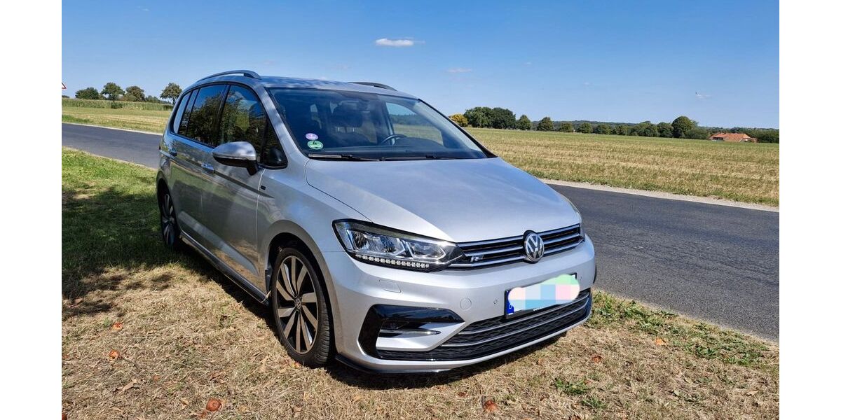 VW Touran 87.335 km 22.990 &euro; Köln 50825