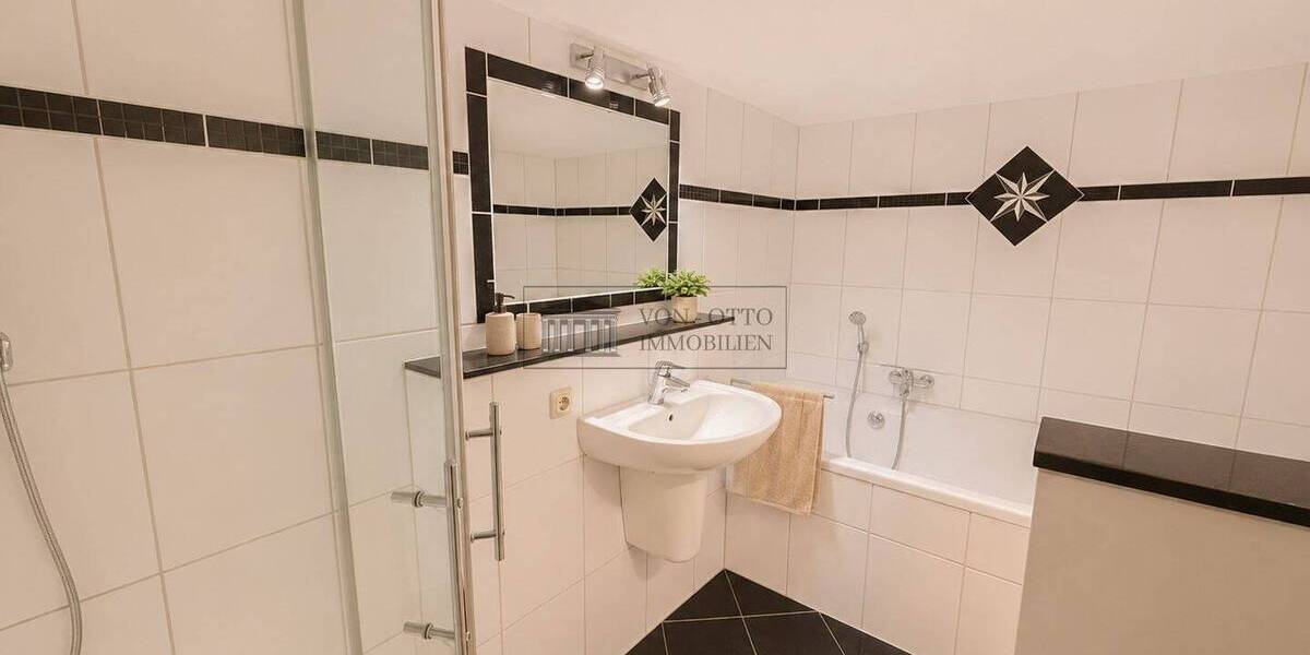 Mehrfamilienhaus, Wohnhaus Köln Pesch - 4 Zimmer, 120 m&sup2;, 465.999&euro; | Angebot:26903585