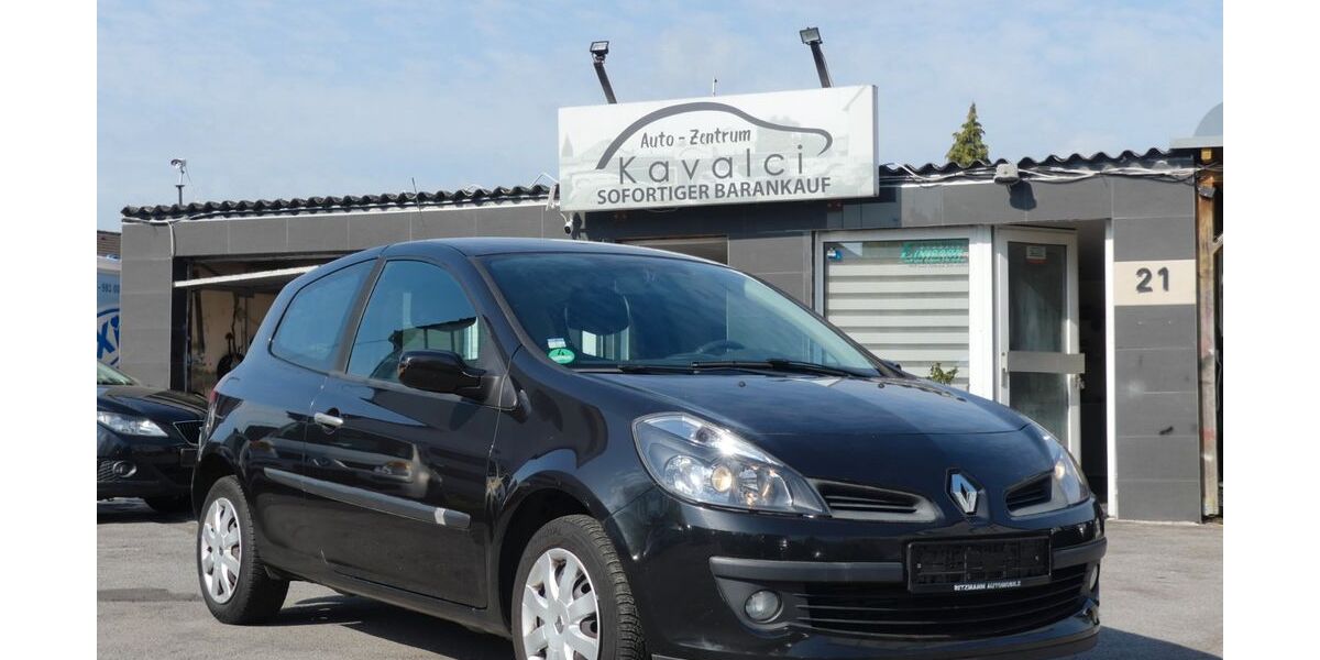 Renault Clio 208.024 km 1.749 &euro; Leverkusen 51379