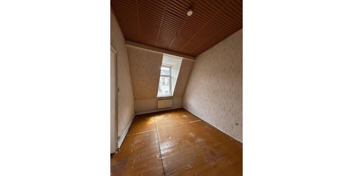 Denkmalmaisonette Nippes:Sanierungsobjekt mit Charme & Potenzial zimmer