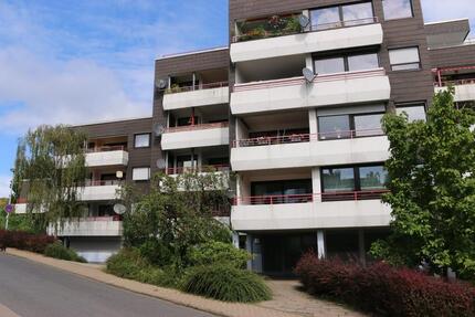 Toll geschnittene Wohnung mit Schwimmbad - provisionsfrei! 4 zimmer