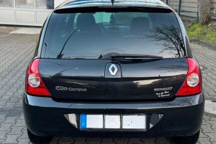 Renault Clio 89.500 km 2.400 &euro; Köln 51105