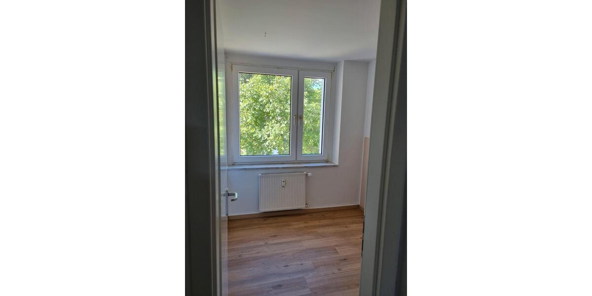Terrassenwohnung Solingen Wald - 2.5 Zimmer, 73 m&sup2;, 750&euro; | Angebot:26254900