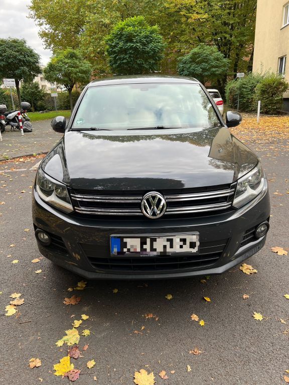 VW Tiguan 146.706 km 8.800 € Köln 51103