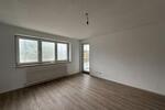 Praktisch geschnittene 2,5-Zi.-Wohnung mit Balkon! zimmer