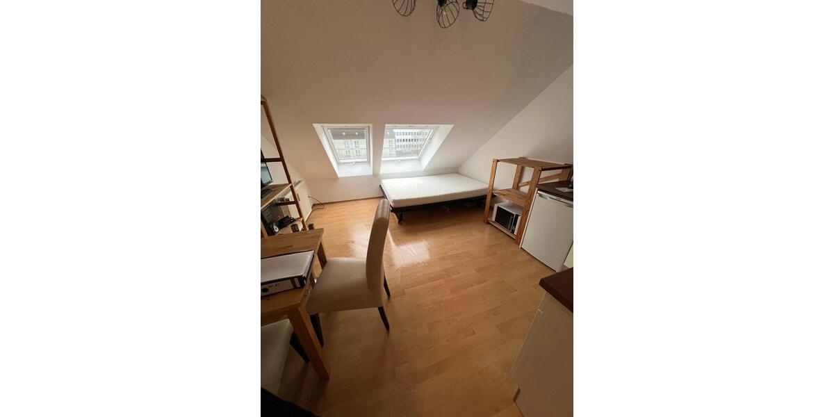 Dachgeschoßwohnung Bornheim - 1 Zimmer, 18 m&sup2;, 580&euro; | Angebot:26323570