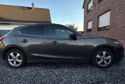 Mazda 3 86.000 km 11.500 &euro; Köln 51103