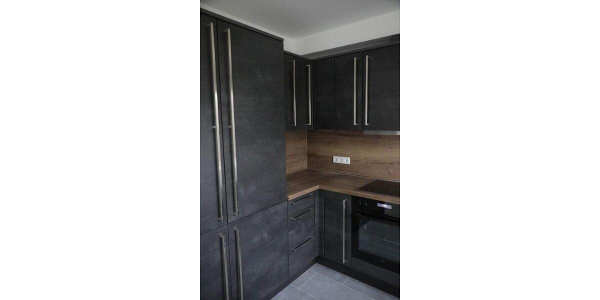 Moderne Wohnung Direkte Köln-Nähe Ruhig+Zentral Garten Balkon Gästebäder Luxusküche Kino Parkplatz 4 zimmer