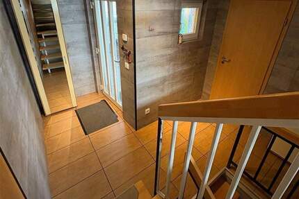 Ihr Familiennest - Reihenhaus mit Garten, Einbauküche und Aquarium 5 zimmer