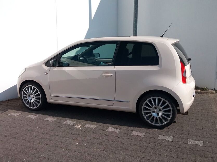 Seat Mii 82.000 km 9.990 € Köln 50737
