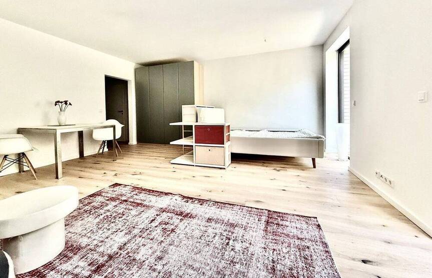 Möblierte EinraumWohnung in exklusiver Wohnlage am Rhein in Wittlaer