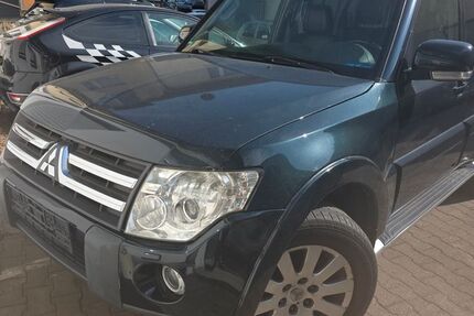 Mitsubishi Pajero 258.444 km 7.222 &euro; Bonn 53227