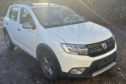 Dacia Sandero 239.000 km 5.200 € Rösrath 51503