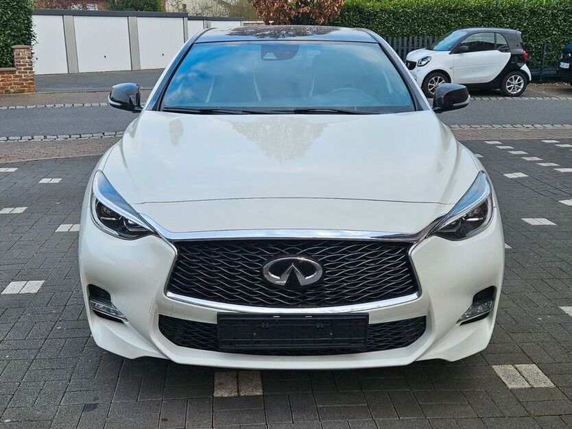 Q30