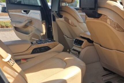 Audi A8 294.000 km 17.900 &euro; Bonn 53117