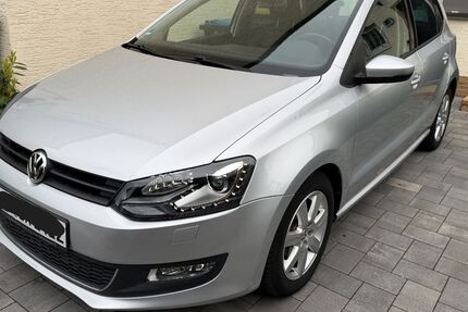 VW Polo 54.328 km 10.700 &euro; Bonn 53117