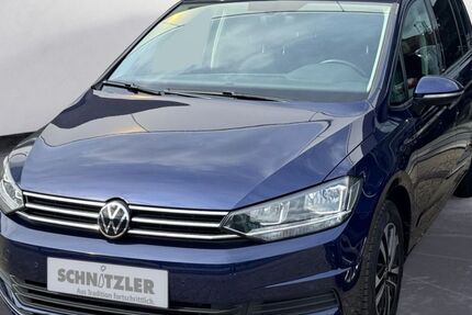 VW Touran 50.992 km 23.950 € Langenfeld 40764
