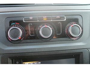 VW Caddy 2,0 Tdi 5-Sitzer 1.Hd NAVI Scheckheft gepfle 296.000 km 7.940 &euro; Bonn 53225