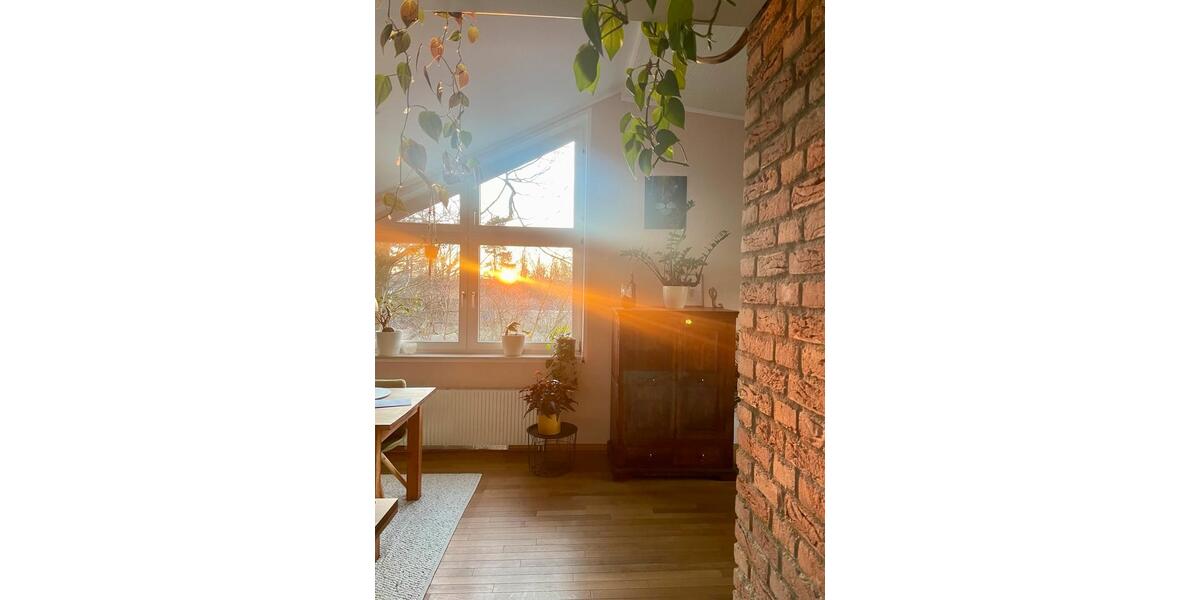 Dachgeschoßwohnung Köln Lindenthal - 2.5 Zimmer, 90 m&sup2;, 1.275&euro; | Angebot:26339131