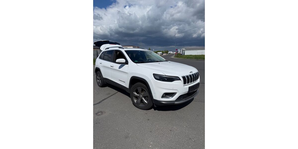 Jeep Cherokee 113.856 km 14.999 &euro; Erftstadt 50374