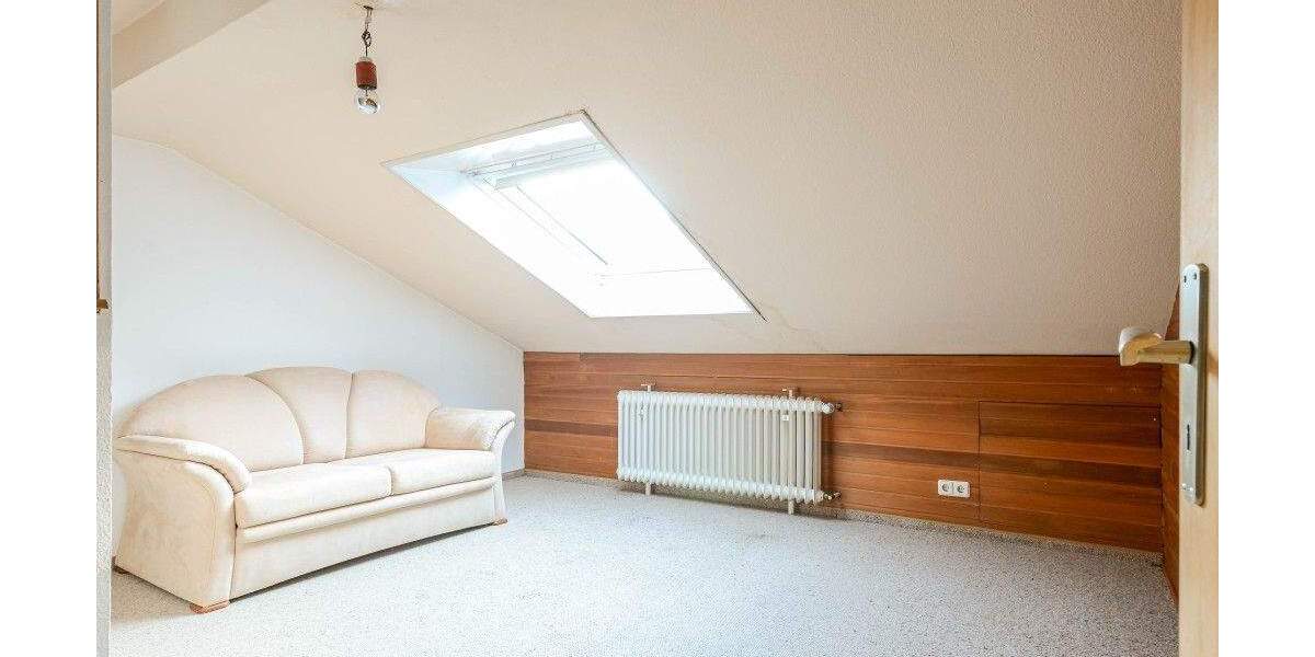 Mehrfamilienhaus, Wohnhaus Leverkusen Lützenkirchen - 6 Zimmer, 146 m&sup2;, 550.000&euro; | Angebot:23986761