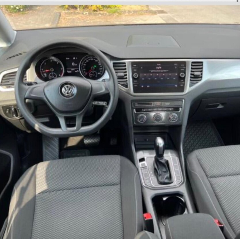 VW Golf Sportsvan 184.235 km 10.500 € Köln 50667