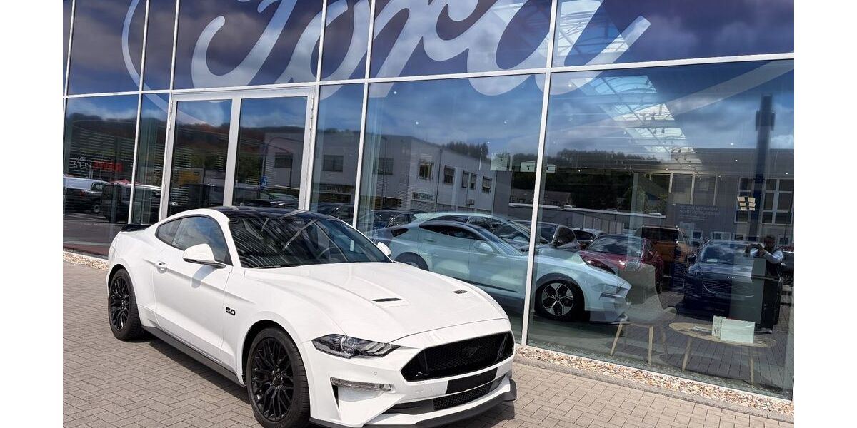 Ford Mustang 2.875 km 46.990 &euro; Hennef (Sieg) 53773
