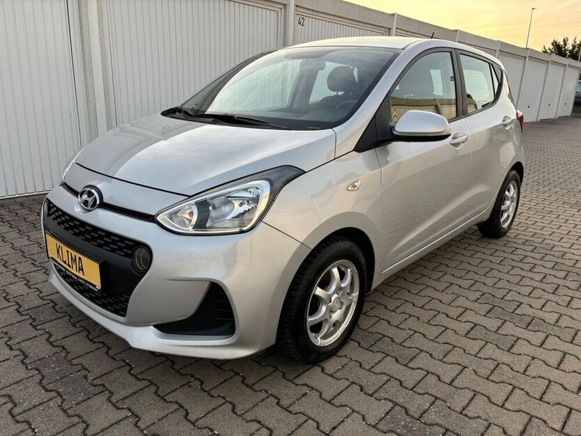 i10