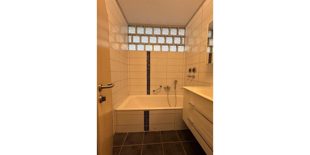 Etagenwohnung Troisdorf Bergheim - 2.5 Zimmer, 88 m&sup2;, 930&euro; | Angebot:26407242