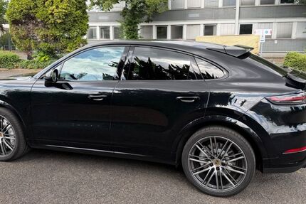 Porsche Cayenne 111.000 km 64.900 &euro; Bonn 53111