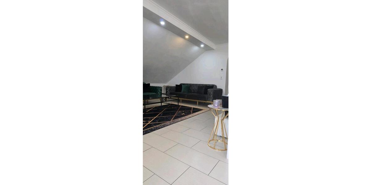 Dachgeschoßwohnung Odenthal - 4 Zimmer, 110 m&sup2;, 1.250&euro; | Angebot:25444008