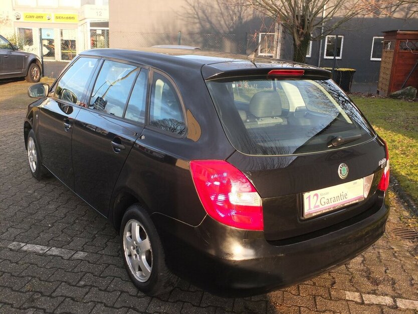 Skoda Fabia CLASSIC KLIMAANLAGE FINANZIERUNG möglich 146.211 km 3.498 € Köln 50858