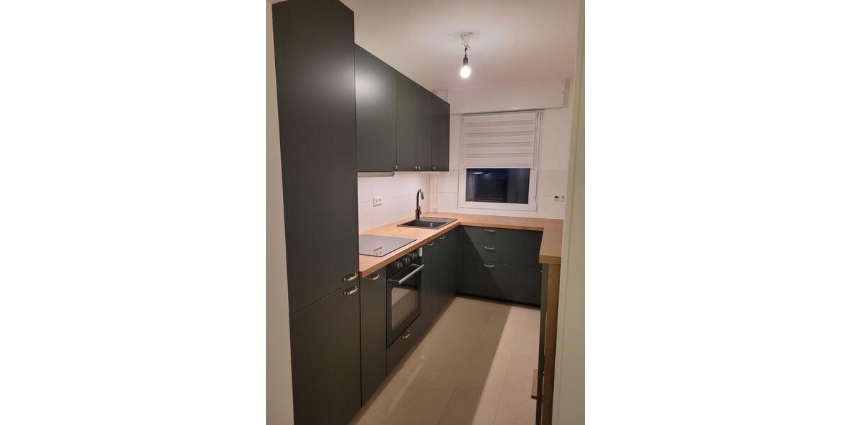 Mehrfamilienhaus, Wohnhaus Solingen Central - 3 Zimmer, 75 m&sup2;, 1.200&euro; | Angebot:24576025