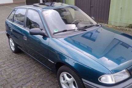Opel Astra 163.800 km 1.200 &euro; Refrath 51427