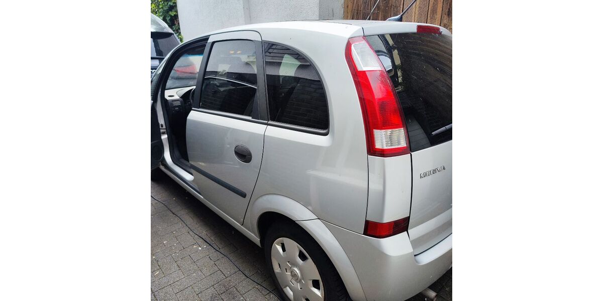 Opel Meriva 223.000 km 1.599 &euro; Köln 51107