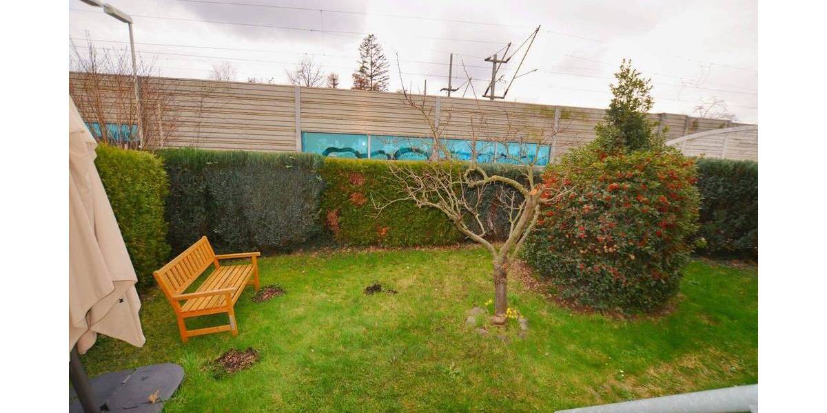 Etagenwohnung Troisdorf Spich - 4 Zimmer, 100 m&sup2;, 1.295&euro; | Angebot:26236530