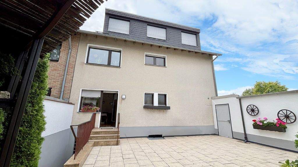 Einfamilienhaus Erftstadt Lechenich - 8 Zimmer, 226 m&sup2;, 535.000&euro; | Angebot:25360909