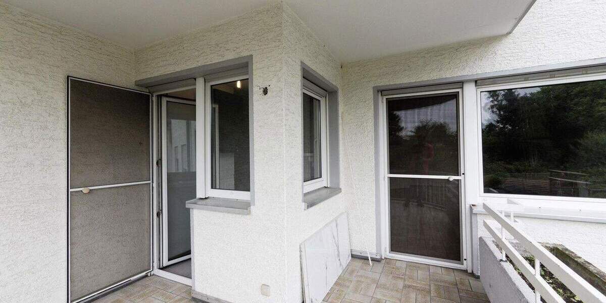 Etagenwohnung Köln Urbach - 3 Zimmer, 87 m&sup2;, 1.300&euro; | Angebot:25733301