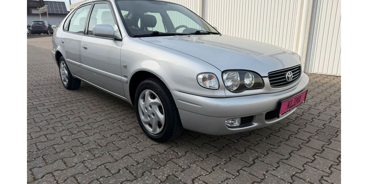 Toyota Corolla 72.800 km 4.900 &euro; Bornheim 53332