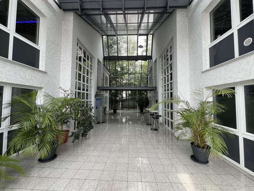 Büro in Bergisch Gladbach 2.316 € 193 m²