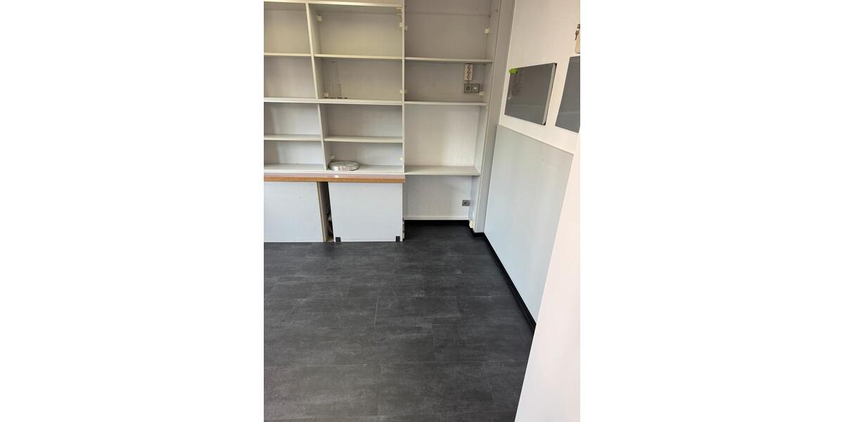 Gewerbeobjekt Solingen Höhscheid - 300&euro; | Angebot:26254765