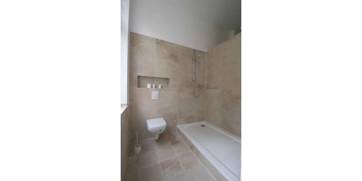 Etagenwohnung Bonn Poppelsdorf - 1 Zimmer, 35 m&sup2;, 300&euro; | Angebot:27609186