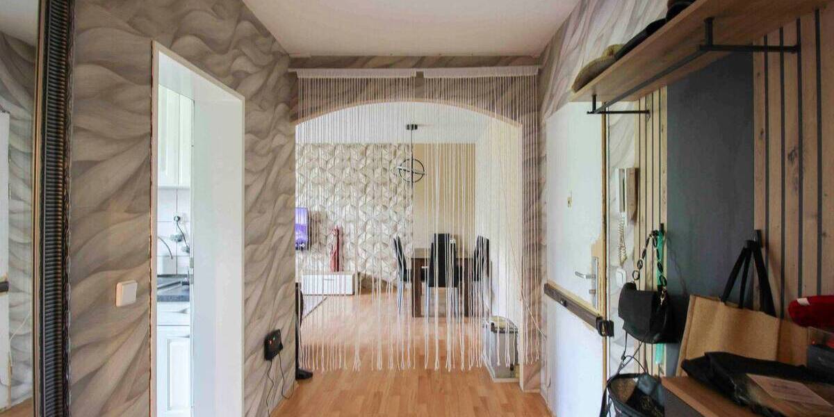 Etagenwohnung Bergheim Ahe - 3 Zimmer, 71 m&sup2;, 78.000&euro; | Angebot:26572288