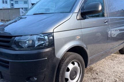 VW T5 Transporter 150.000 km 9.950 &euro; Köln 50674