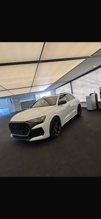 Audi RSQ8 20.100 km 151.000 € köln 50968