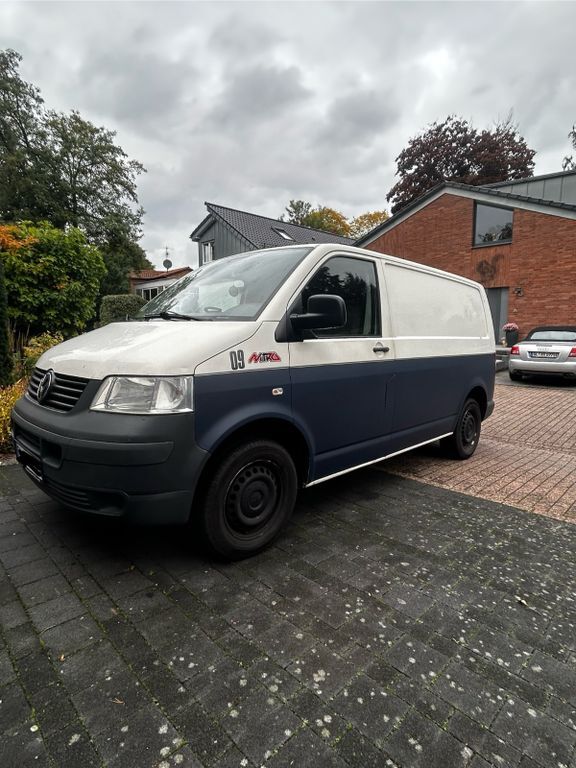VW T5 Transporter 244.884 km 8.000 € Bergisch Gladbach 51427