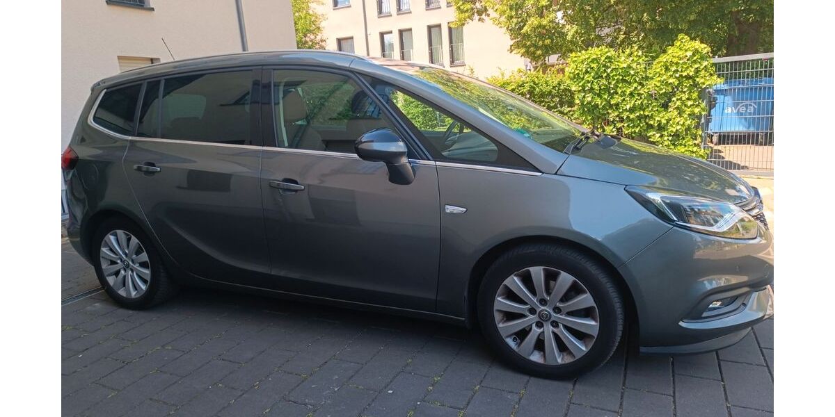 Opel Zafira 135.000 km 8.500 &euro; Leverkusen 51377