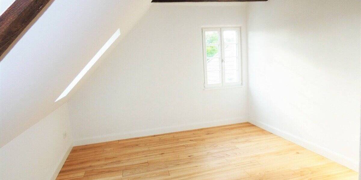 Einfamilienhaus Köln Dünnwald - 6 Zimmer, 240 m&sup2;, 3.500&euro; | Angebot:23951216